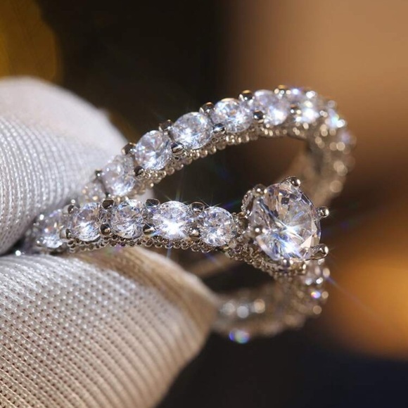 LIVE SHOW WEDDING RING - Picture 4 of 6